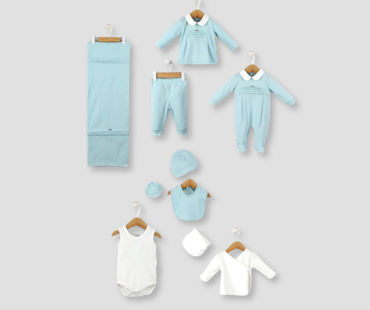 10-piece baby shower set (onessie and blanket)
