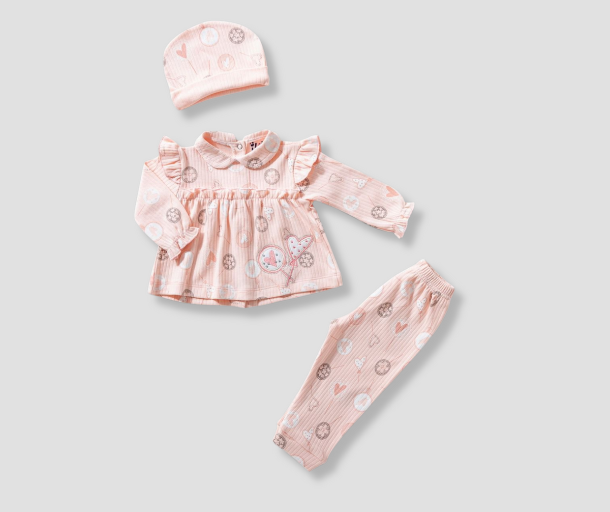Autumn pajamas with a heart balloon