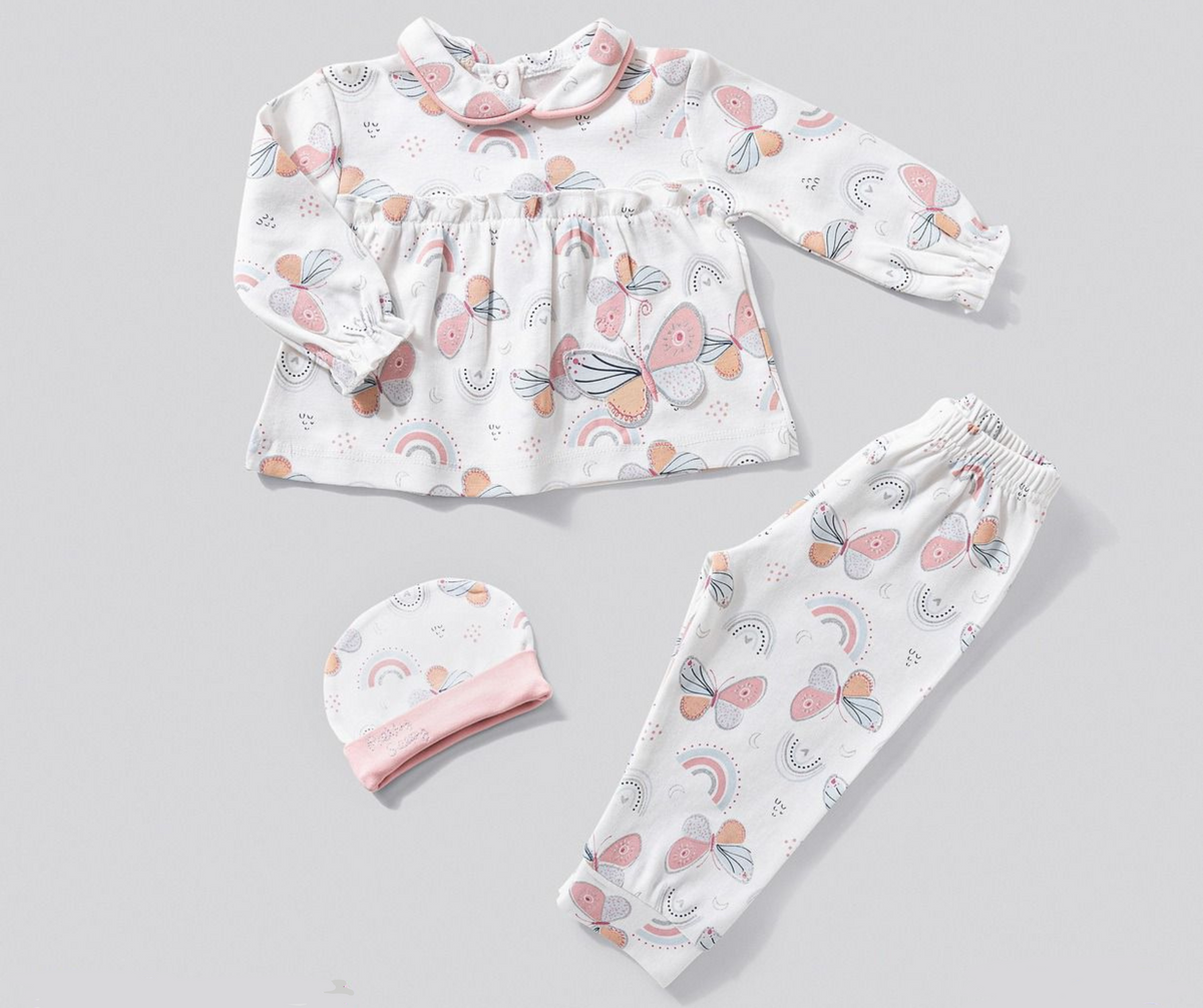 Autumn pajamas printed with butterflies