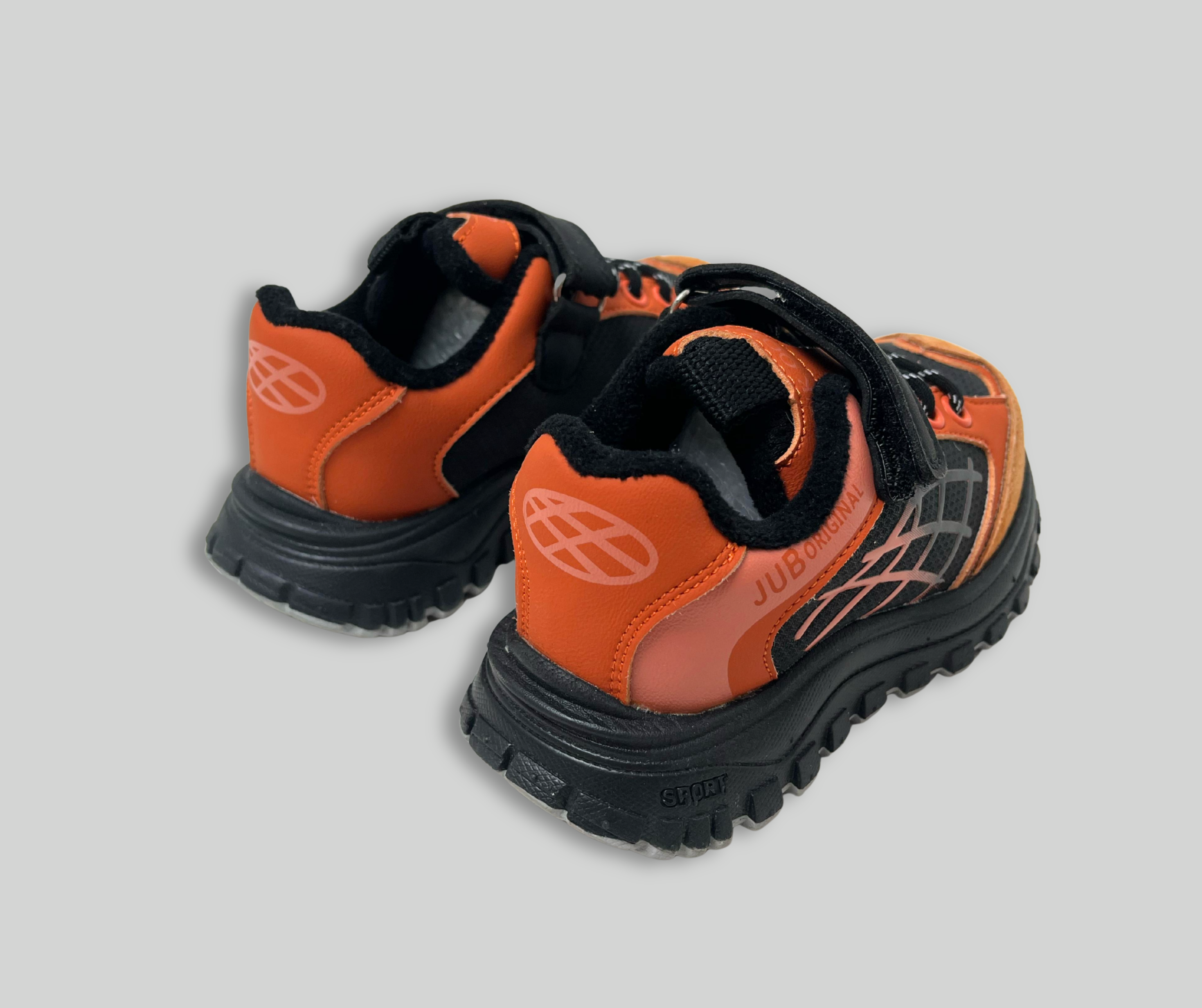 Turbo Trek Sneakers