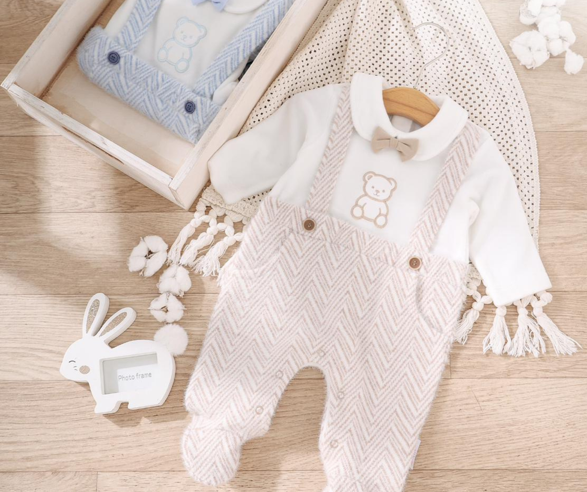 Winter jumpsuit with zigzag straps