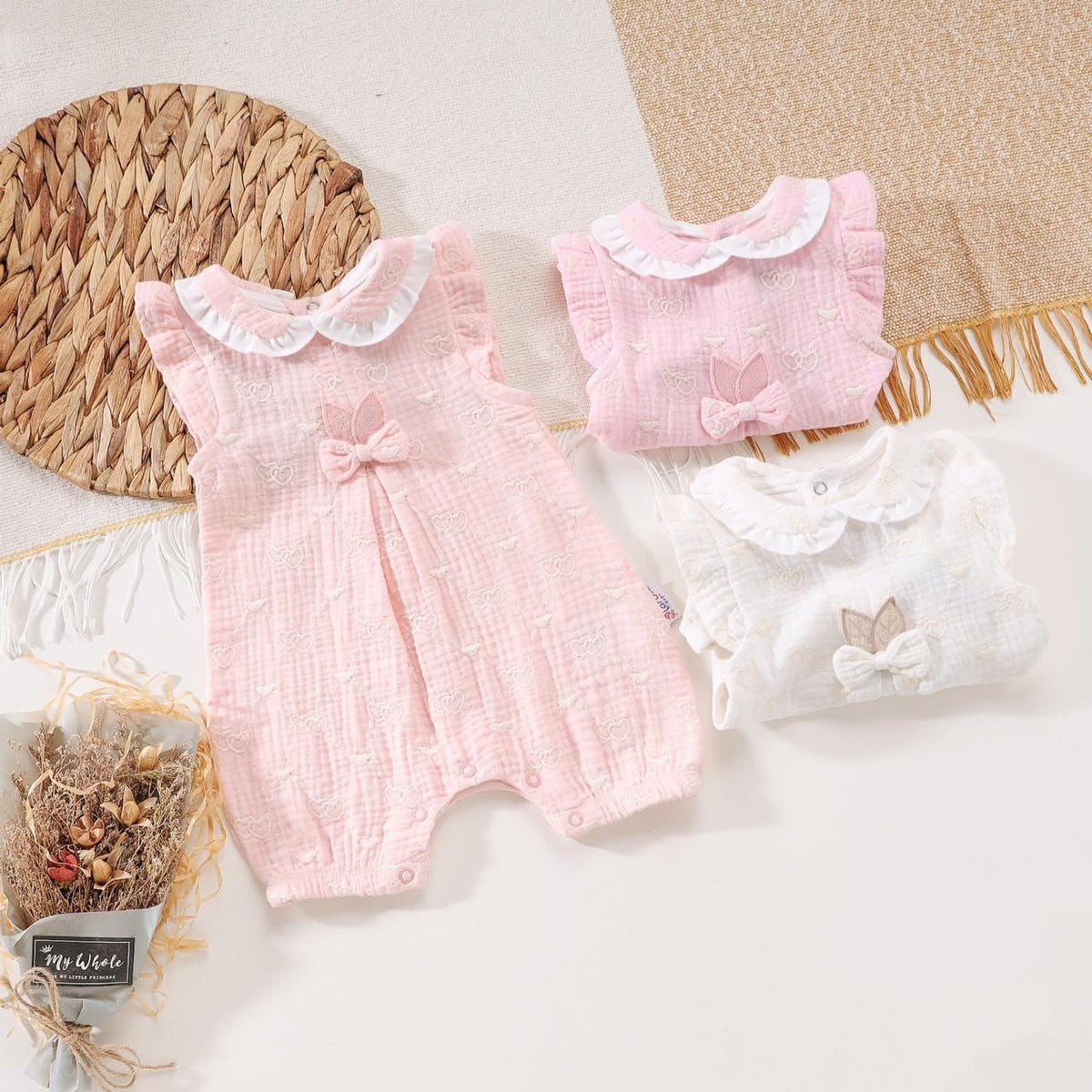 Summer jumpsuit embroidered with hearts
